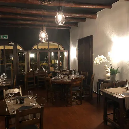 阿布鲁阿布鲁安焦利餐厅酒店 * 阿斯科纳