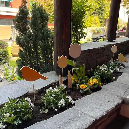阿布鲁阿布鲁安焦利餐厅酒店 *