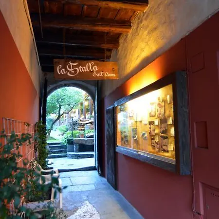 阿布鲁阿布鲁安焦利餐厅酒店